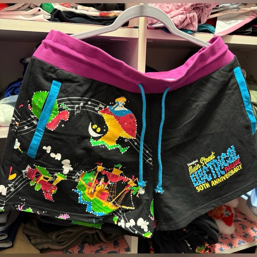 Disney 50th Anniversary Main Street Electrical Parade HoodieShorts set Ladies XL - Picture 8 of 11